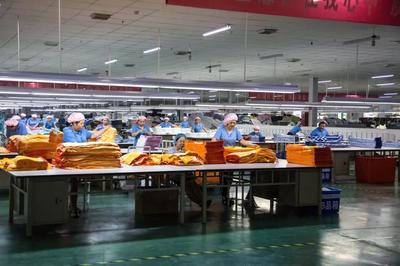 2019 与孚日携手，在服装辅料制造领域的勇毅笃行